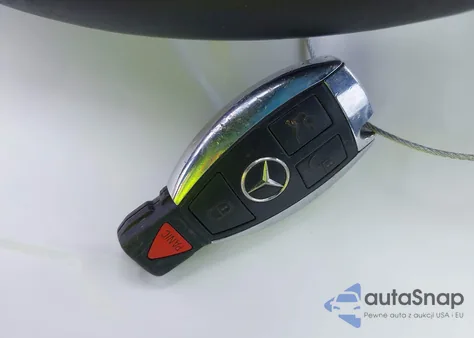 2010 Mercedes-Benz C 300 Luxury/Sport from USA, damaged, VIN WDDGF5EB3AR113500